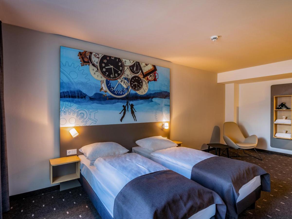B&B Hotel 菲林根-施文宁根 外观 照片