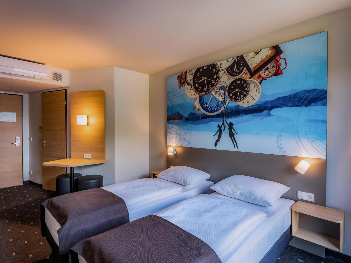B&B Hotel 菲林根-施文宁根 外观 照片
