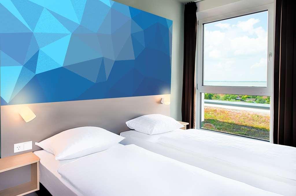 B&B Hotel 菲林根-施文宁根 客房 照片
