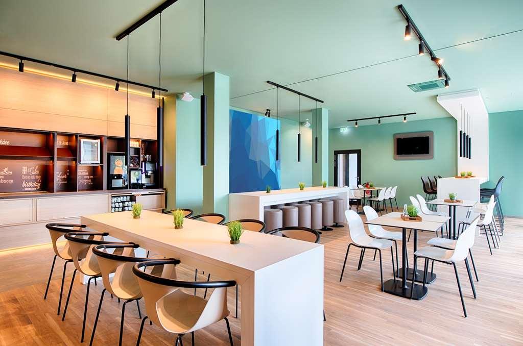 B&B Hotel 菲林根-施文宁根 外观 照片