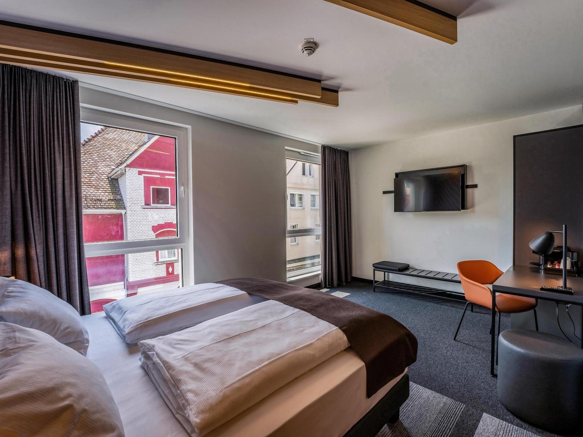 B&B Hotel 菲林根-施文宁根 外观 照片