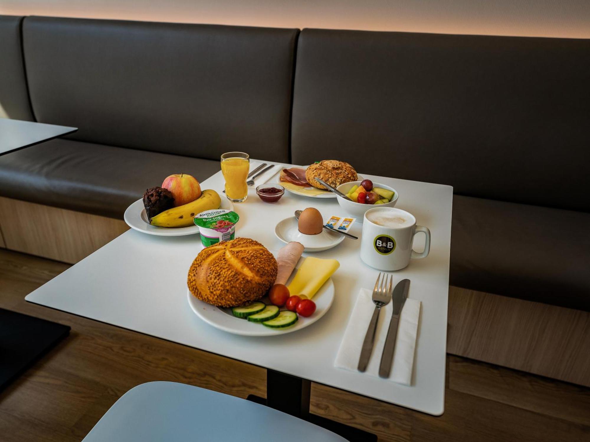 B&B Hotel 菲林根-施文宁根 外观 照片
